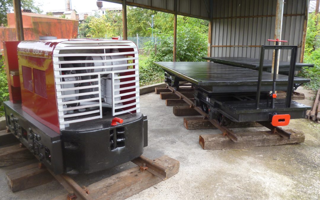 CRNA MLAKA I MALA CRVENA LOKOMOTIVA